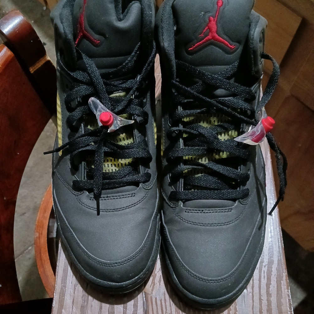 jordan retro 5 raging bull outfit